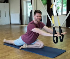 Pascal Riemke TRX Yoga fit & fröhlich Sportscheune